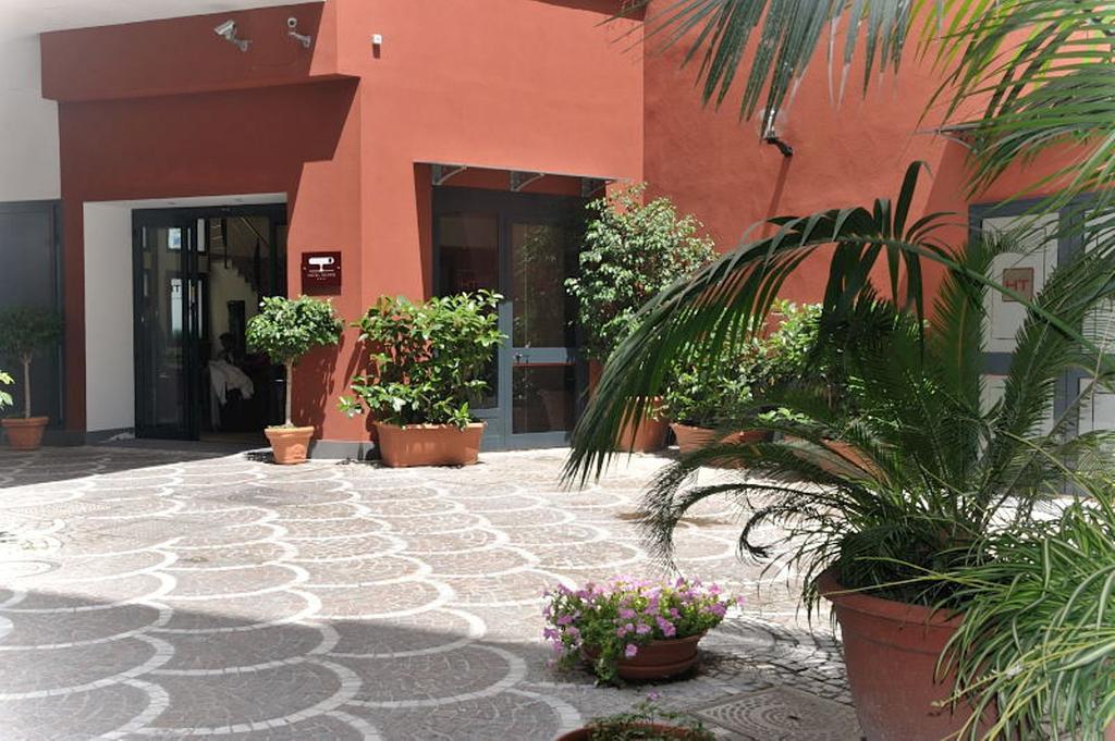 Hotel Tiempo Naples Luaran gambar